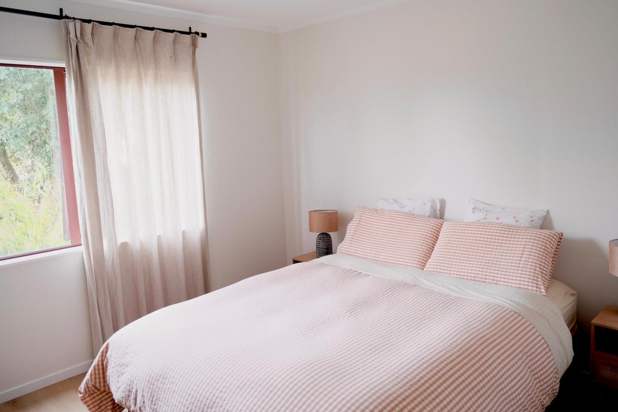A Cabin With A Big View, Comfort And Tranquility, Close To Vines Martinborough Eksteriør bilde