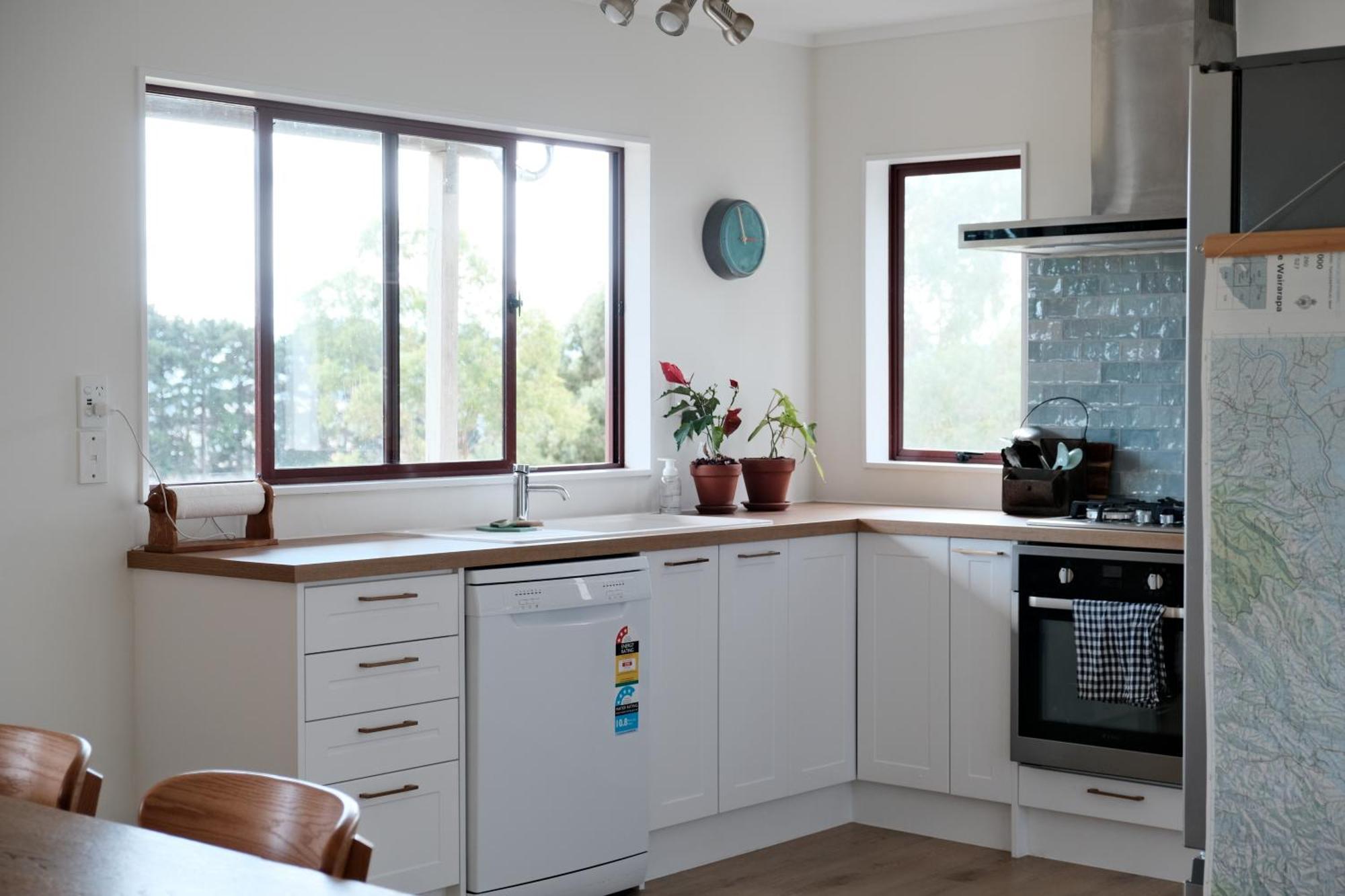 A Cabin With A Big View, Comfort And Tranquility, Close To Vines Martinborough Eksteriør bilde