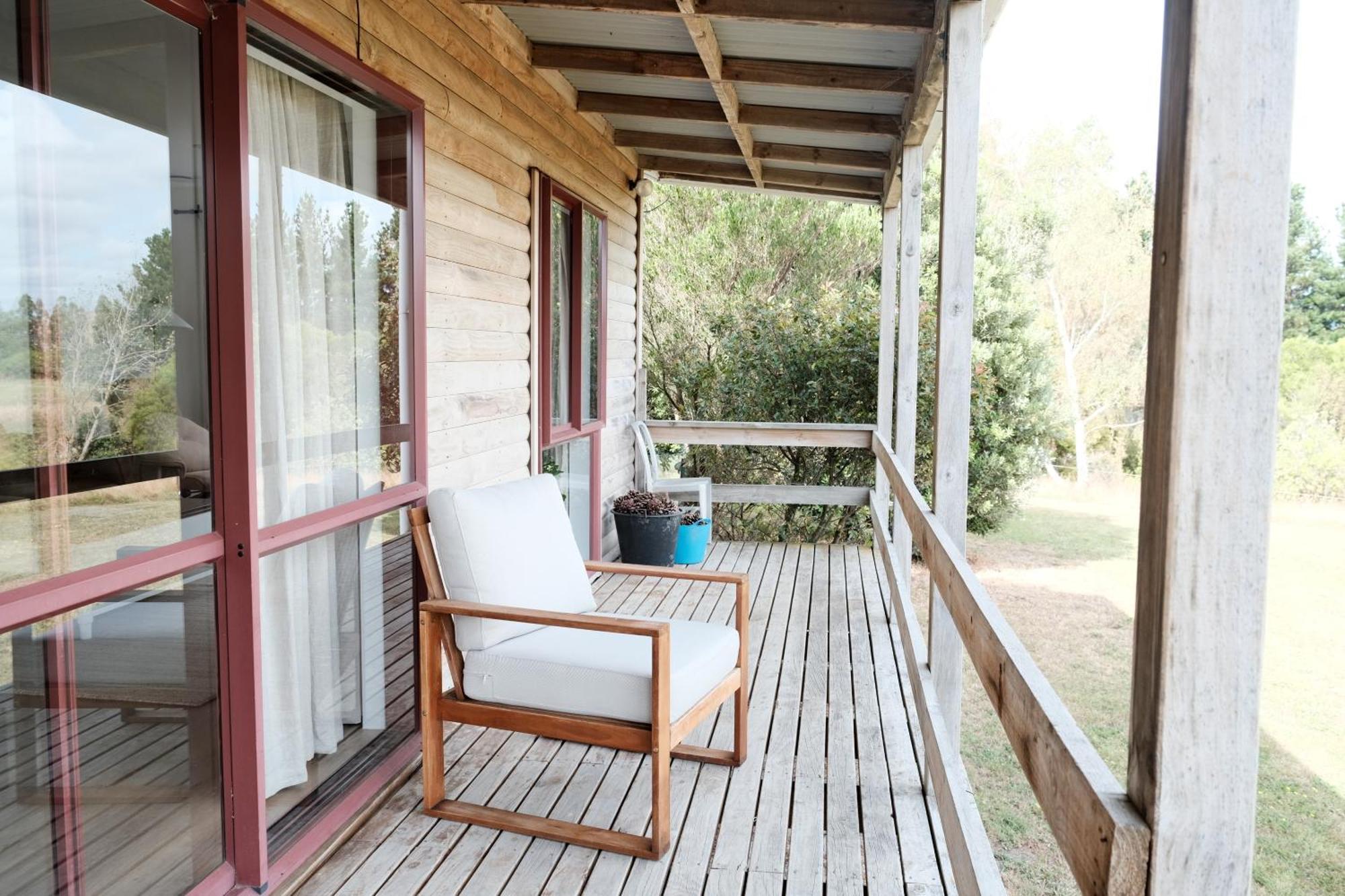 A Cabin With A Big View, Comfort And Tranquility, Close To Vines Martinborough Eksteriør bilde